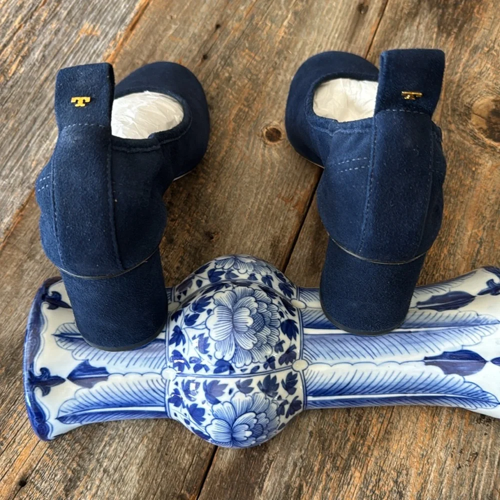 Tory Burch Therese 65MM Suede Veg Pump Royal Navy Size 9 - Picture 6 of 11